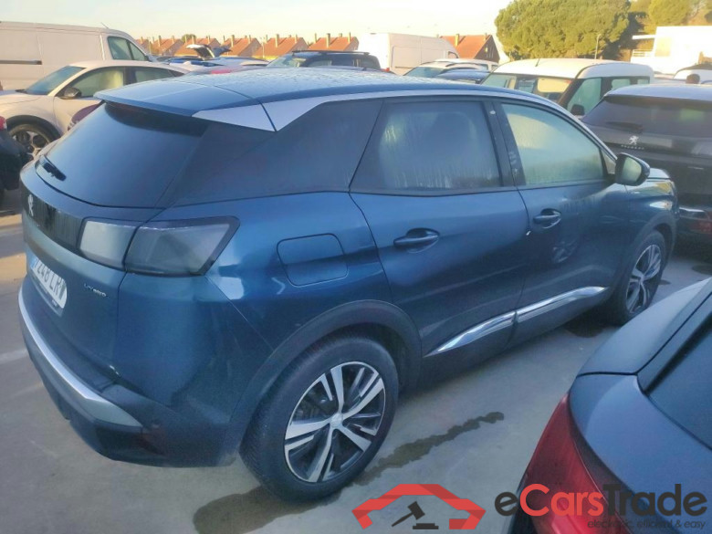 PEUGEOT 3008 Hybrid / 2020 / 5P / todoterreno 225 e-EAT8 Allure #2