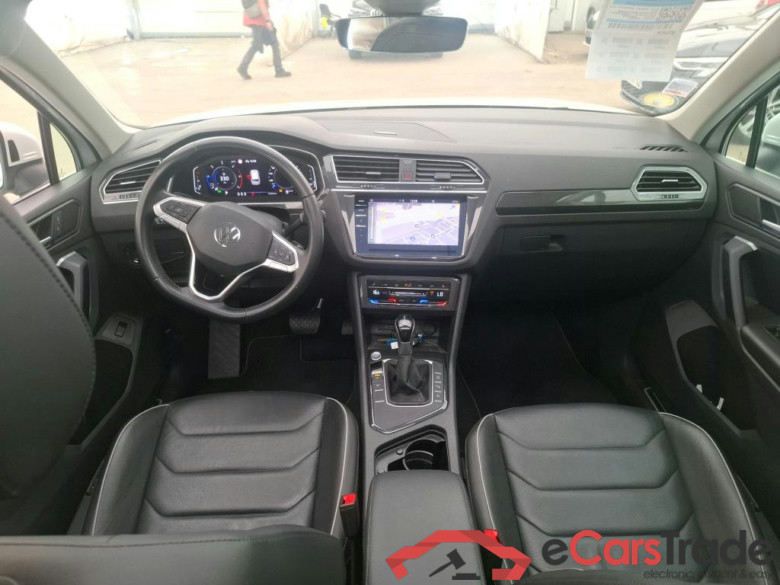 VOLKSWAGEN Tiguan / 2020 / 5P / SUV 2.0 TDI 150 DSG7 Elegance Exclusive #5