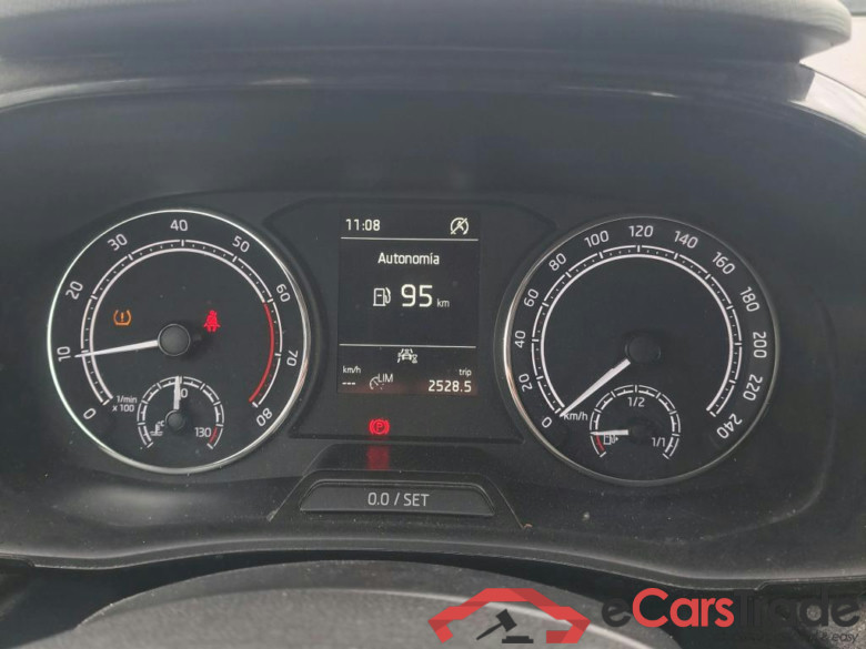SKODA Fabia / 2021 / 5P / berlina con portón 1.0 TSI 70kW (95CV) Ambition (AC2) #4