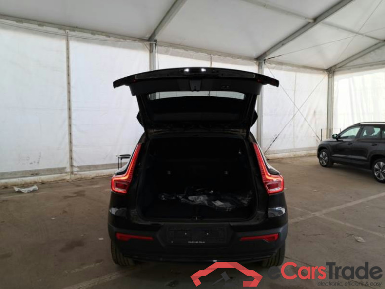 VOLVO XC40 / 2021 / 5P / SUV RECHARGE PLUS #5