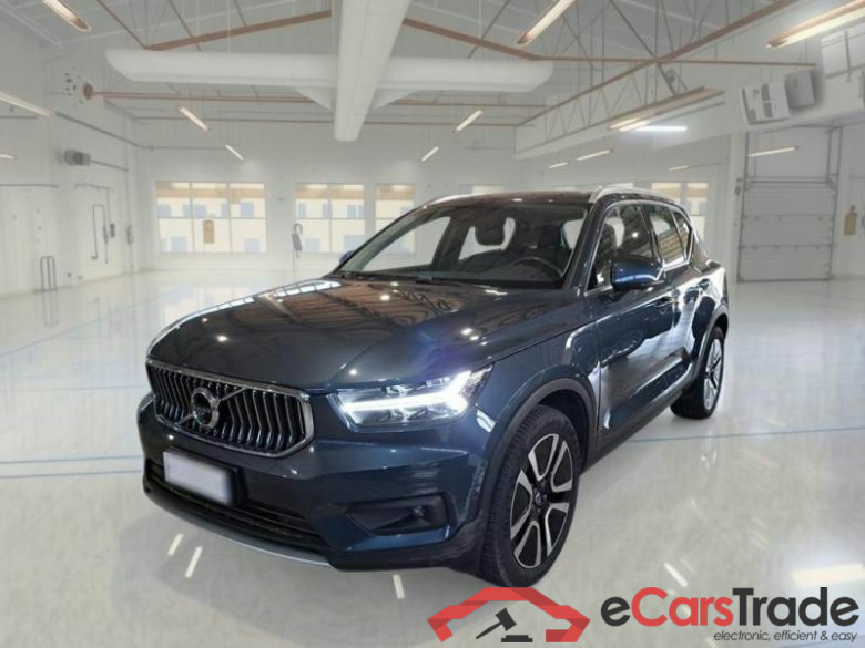 VOLVO XC40 / 2017 / 5P / SUV T5 PLUG-IN HYBRID AUTO RECH INSCRIP EXPR