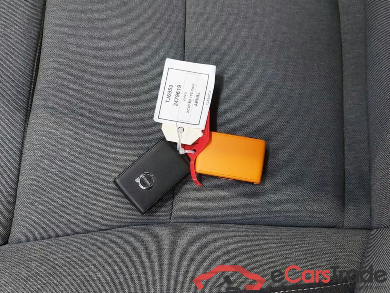Volvo XC40 B3 Core DCT 5d #4