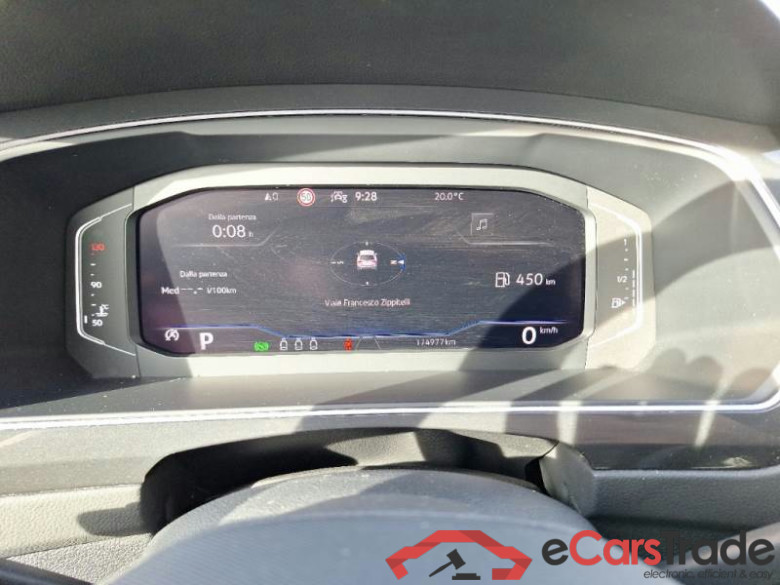 VOLKSWAGEN TIGUAN / 2020 / 5P / SUV 2.0 TDI SCR 110KW ELEGANCE DSG #4