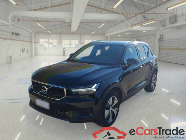 VOLVO XC40 / 2017 / 5P / SUV D4 AWD GEARTRONIC MOMENTUM #1