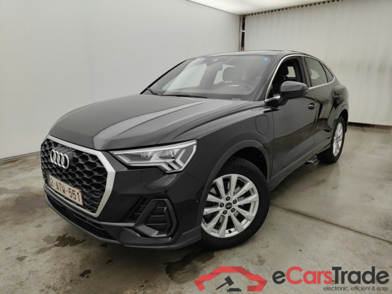 Audi Q3 Sportback 45 TFSI e S tronic 5d (total options: 14,513 Ex.Vat) #1
