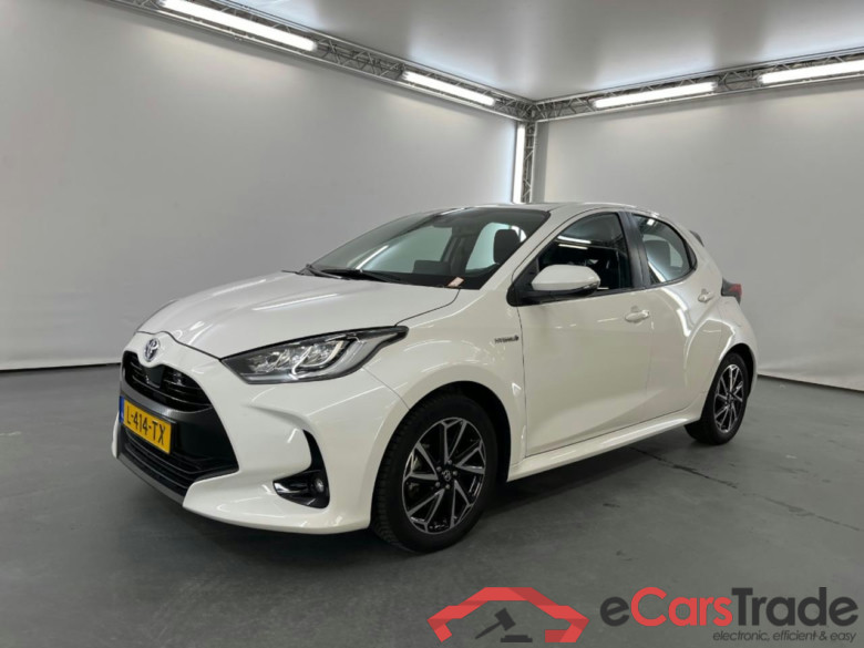 TOYOTA YARIS 1.5 Hybrid Dynamic #1