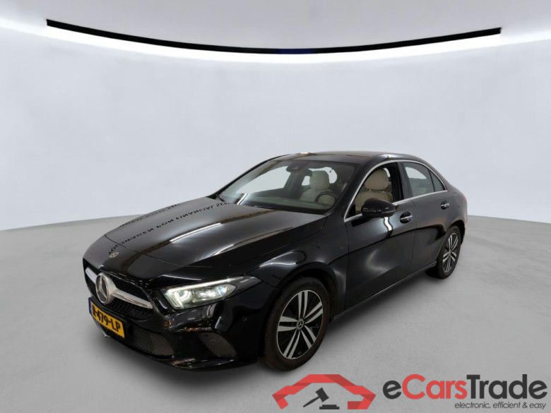 MERCEDES-BENZ A-klasse 118 kW