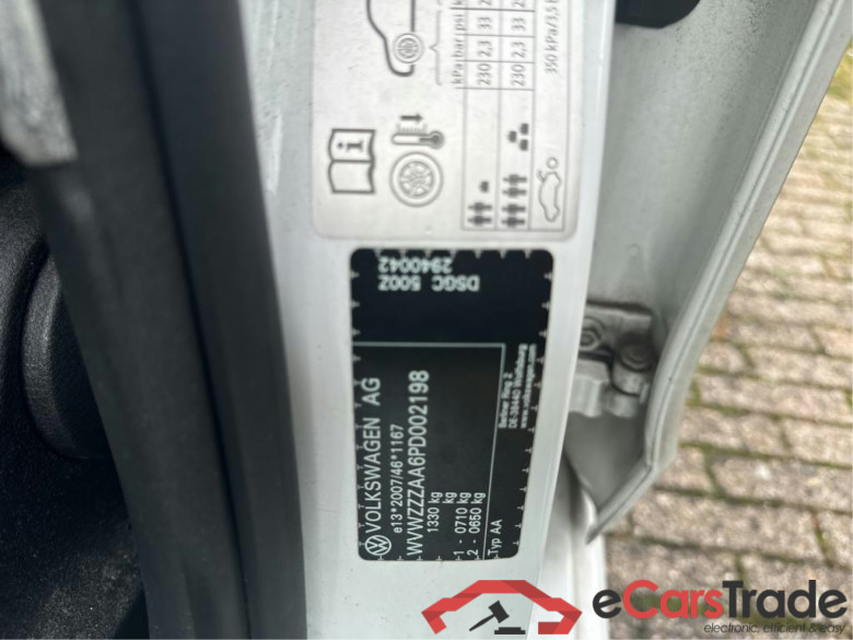 VOLKSWAGEN up! 48 kW #2