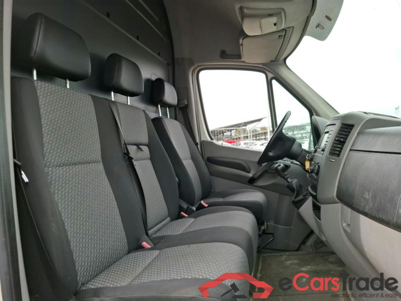 VOLKSWAGEN CRAFTER VU 4p VNA 2.0TDI 136 30 BUSINESS LINE L2H2 fourgon tôlé #6