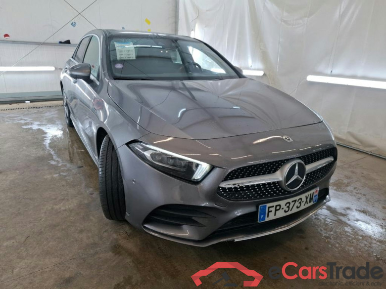 MERCEDES-BENZ Classe A Compact  2018  5P  Berline A 250 e AMG Line 8GDCT #4