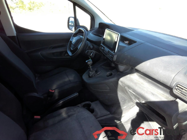 PEUGEOT Partner / 2018 / 3P / furgón derivado de turismo Pro Standard 600kg BlueHDi 73kW #6